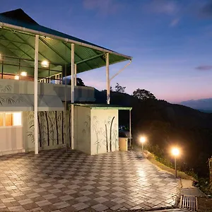 https://monkey-tribe.kerala-hotels.net